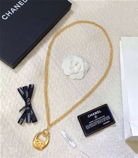 coco chanel necklaces replica|chanel necklace knockoff.